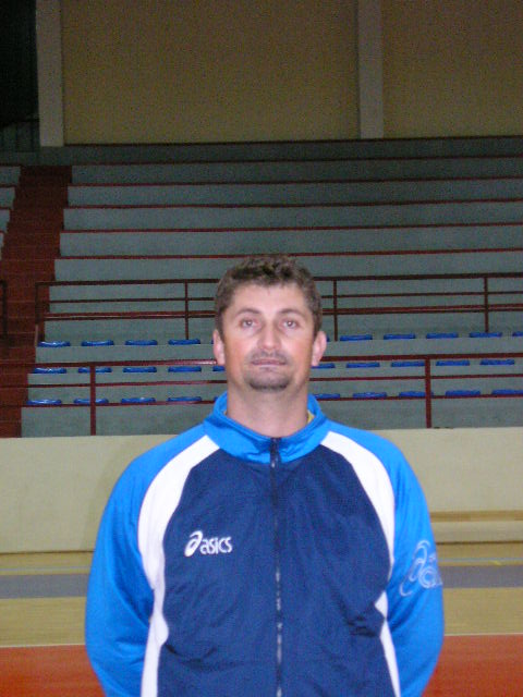 Edin Bakovic-kapiten i trener